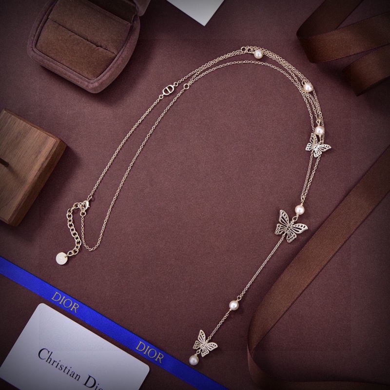 chr1st1an D10r necklaces